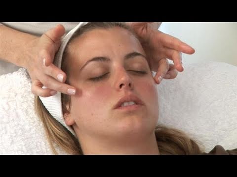 Tiny coed gets massage facial pic